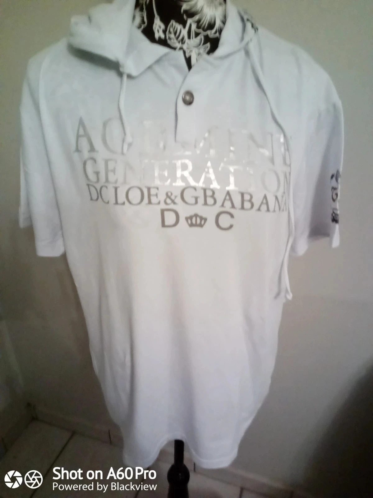 Tee-shirt homme blanc m avec #capuche